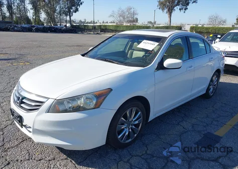 2011 Honda Accord 2.4 Ex-L из США, поврежденный, VIN 1HGCP2F89BA103823